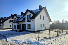 eE2